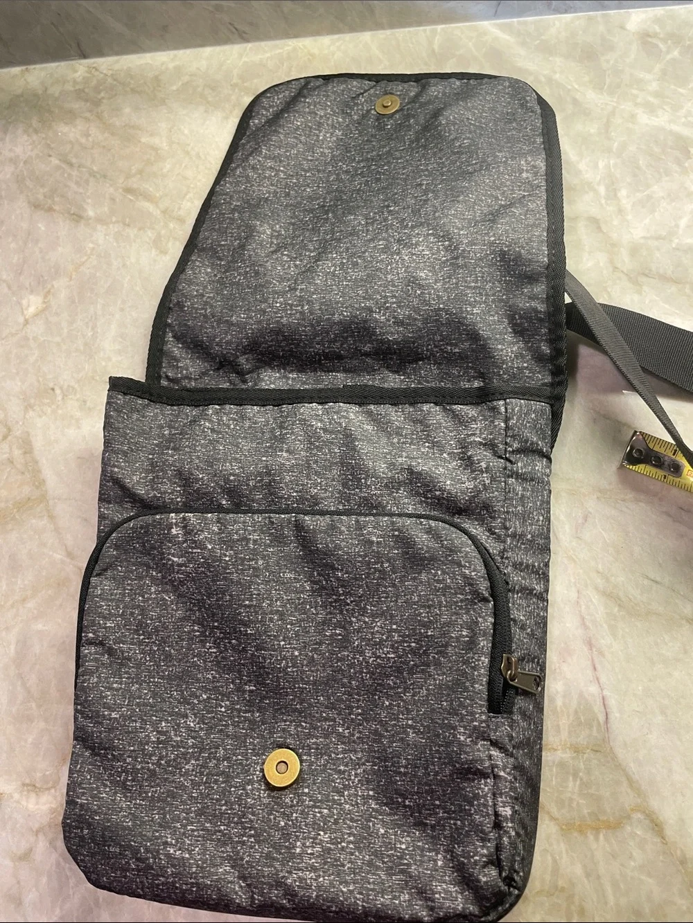 Eddie Bauer Men's Gray Crossbody Messenger Bag - Adjustable Strap + zipper walle